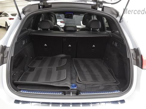 Certified 2023 Mercedes-Benz GLC 300 image 32
