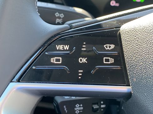 Used 2025 Audi Q5 Premium Plus w/ Premium Plus AWD/4WD image 21