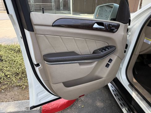Used 2013 Mercedes-Benz GL 450 4MATIC image 10