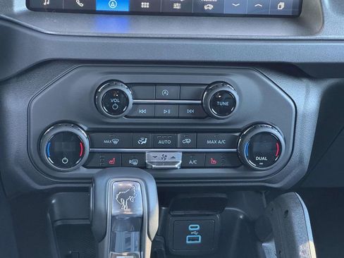 New 2025 Ford Bronco Big Bend w/ Black Diamond Package AWD/4WD image 5
