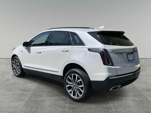 New 2025 Cadillac XT5 Sportv w/ LPO, Onyx Lite Package image 3