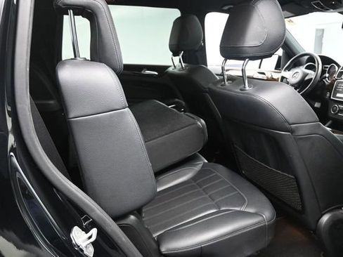 Used 2017 Mercedes-Benz GLS 450 4MATIC image 27