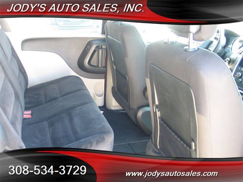 Used 2018 Dodge Grand Caravan SE w/ UConnect Hands-Free Group FWD image 21