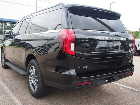 Certified 2025 Ford Expedition Max Active RWD image 5