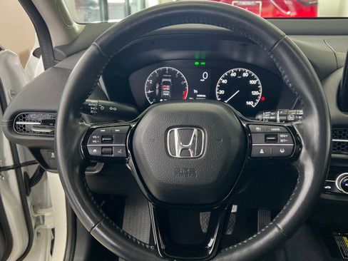 Used 2023 Honda HR-V EX-L image 18