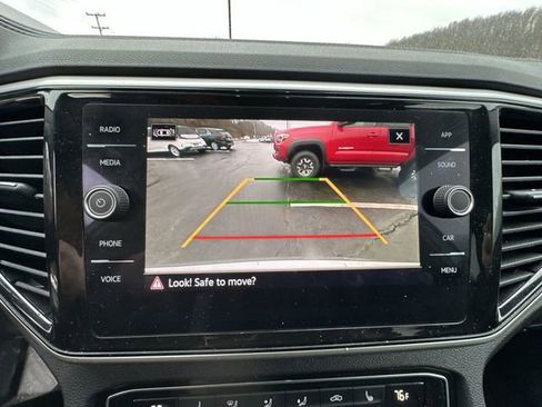 Used 2023 Volkswagen Atlas SE w/ Black Wheel Package image 26