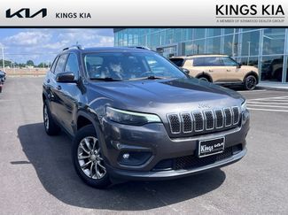 Used 2019 Jeep Cherokee Latitude Plus w/ Cold Weather Group AWD/4WD video 1