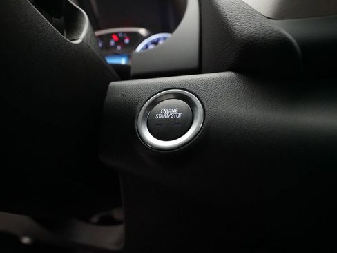 Used 2024 GMC Terrain SLE w/ Driver Convenience Package image 31