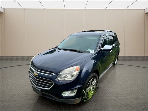 Used 2017 Chevrolet Equinox Premier w/ Enhanced Convenience Package AWD/4WD image 2