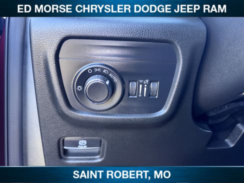 New 2025 Jeep Grand Cherokee Altitude AWD/4WD image 22