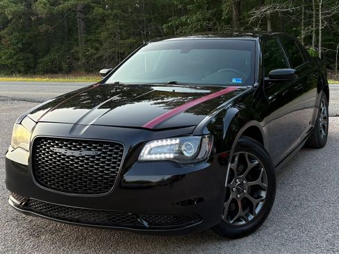 Used 2015 Chrysler 300 S AWD/4WD image 46