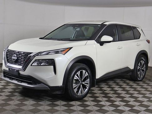 Used 2023 Nissan Rogue SV image 6