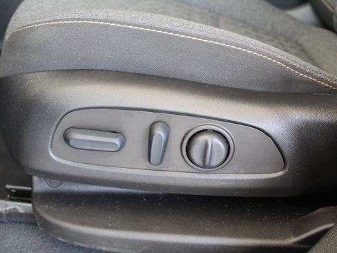 Used 2022 Chevrolet Equinox LT FWD image 29