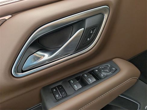 Certified 2023 Chevrolet Tahoe High Country w/ Premium Package 2 image 15