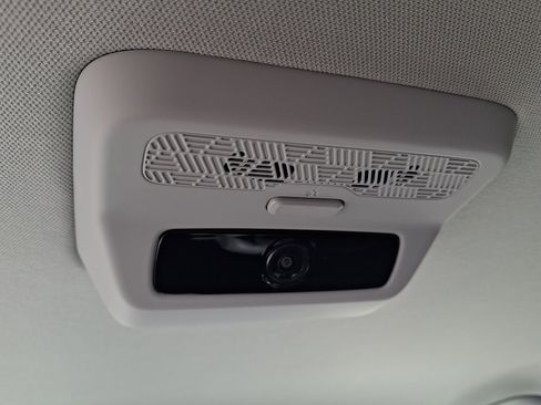 New 2026 Kia Carnival EX FWD image 8