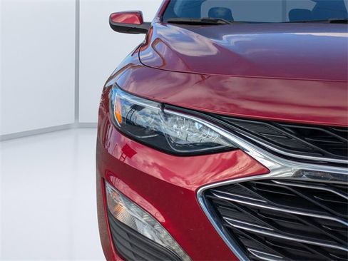 Used 2024 Chevrolet Malibu LT image 9