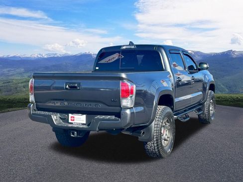 Used 2023 Toyota Tacoma TRD Sport w/ Advanced Technology Package image 5