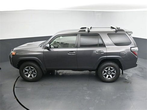 Used 2018 Toyota 4Runner TRD Off-Road image 25