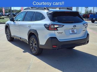 Certified 2025 Subaru Outback Onyx Edition AWD/4WD video 2