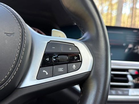 Used 2022 BMW X5 M50i AWD/4WD image 26