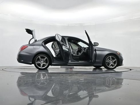 Used 2017 Mercedes-Benz C 300 4MATIC Sedan image 56