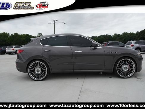 Used 2017 Maserati Levante S AWD/4WD image 9