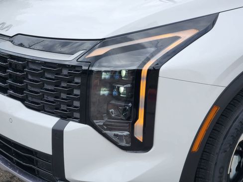 New 2026 Kia Sportage EX FWD image 7