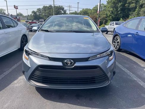 Used 2026 Toyota Corolla LE FWD image 4