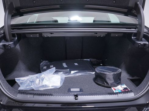 New 2026 BMW i5 eDrive40 w/ M Sport Package image 15