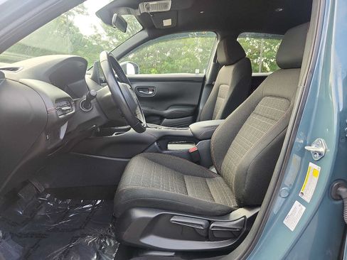 Certified 2025 Honda HR-V Sport image 13
