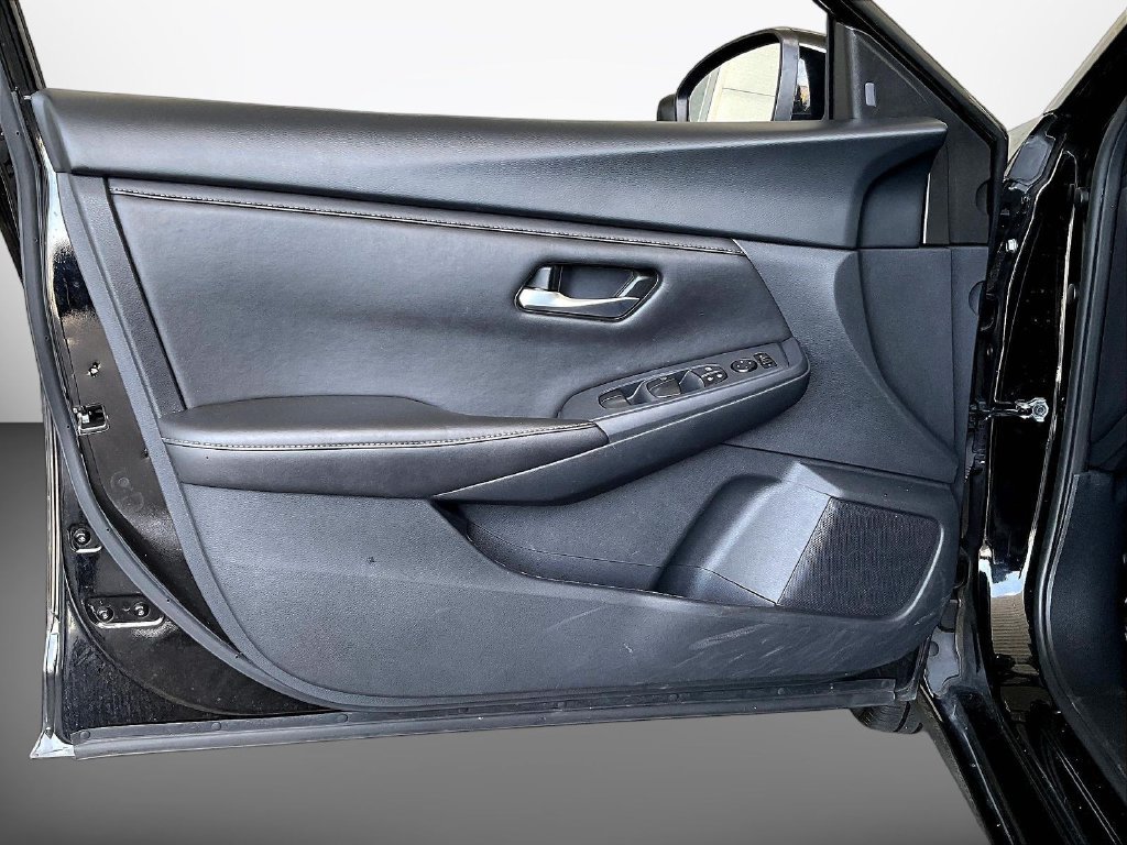 Used 2024 Nissan Sentra SV FWD image 21