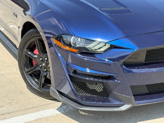 Used 2018 Ford Mustang GT w/ Black Accent Pkg RWD image 6