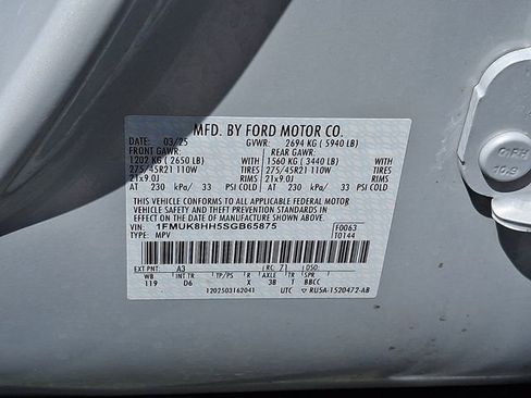Used 2025 Ford Explorer Platinum w/ LUX Leather Package AWD/4WD image 30