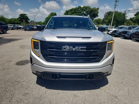 Used 2022 GMC Sierra 1500 Elevation RWD image 8