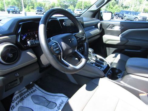 Used 2023 Chevrolet Colorado ZR2 w/ ZR2 Convenience Package III image 10