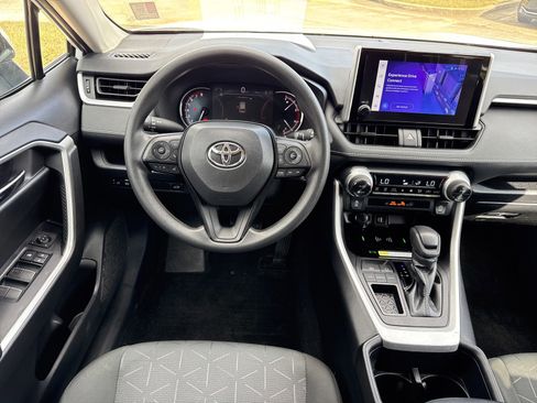 Used 2024 Toyota RAV4 XLE image 15