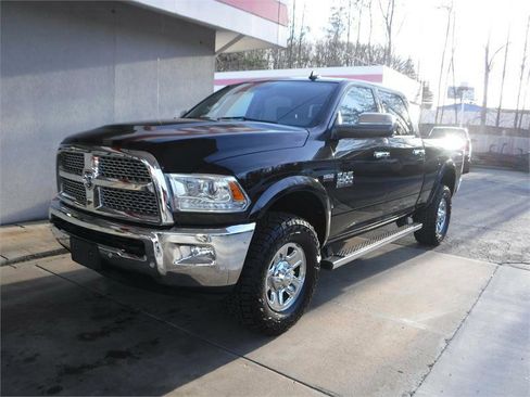 Used 2018 RAM 2500 Laramie w/ Convenience Group image 18