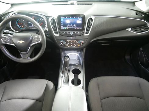 Used 2020 Chevrolet Malibu LT image 10