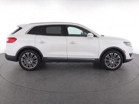 Used 2016 Lincoln MKX Reserve w/ Technology Package FWD image 8