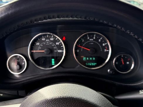 Used 2018 Jeep Wrangler Unlimited Altitude image 20