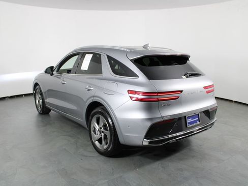Used 2026 Genesis GV70 2.5T Advanced image 3