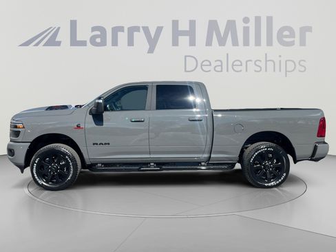 New 2026 RAM 2500 Laramie AWD/4WD image 2