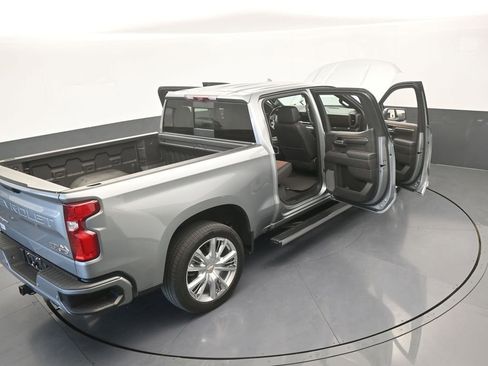 Used 2024 Chevrolet Silverado 1500 High Country w/ Technology Package AWD/4WD image 83