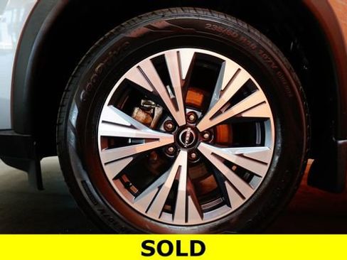 Certified 2023 Nissan Rogue SV w/ SV Premium B Package AWD/4WD image 73