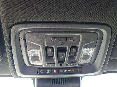 Used 2025 GMC Sierra 2500 AT4 w/ AT4 Premium Plus Package image 20