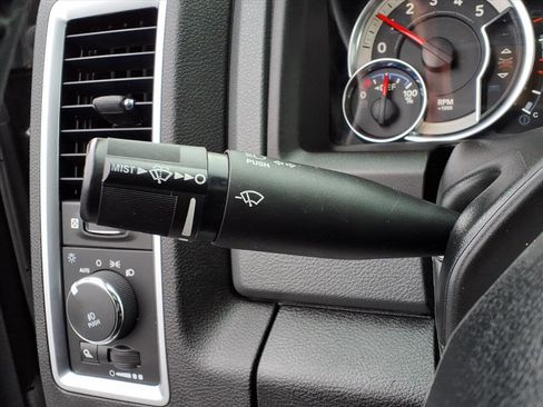 Used 2018 RAM 1500 Big Horn image 12