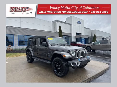 Used 2022 Jeep Wrangler Unlimited Sahara image 1