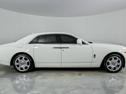 Used 2010 Rolls-Royce Ghost RWD image 14