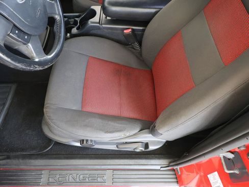 Used 2005 Ford Ranger FX4 AWD/4WD image 42