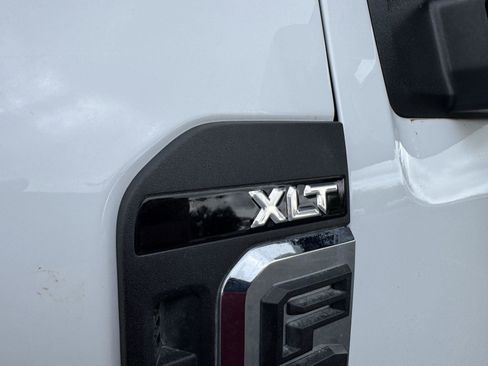 Used 2025 Ford F250 XLT w/ FX4 Off-Road Package AWD/4WD image 42